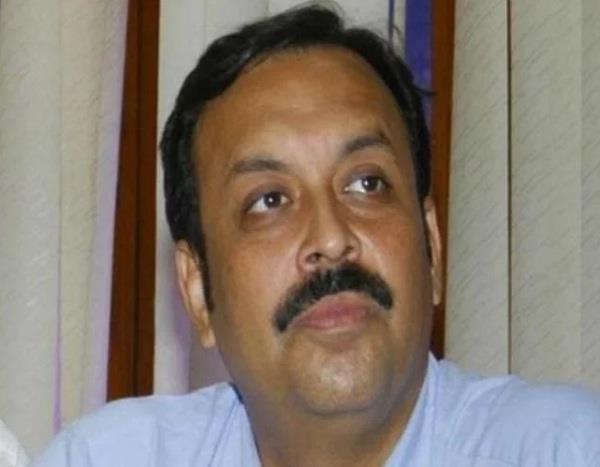 amritsar  shwet malik  attack  sidhu