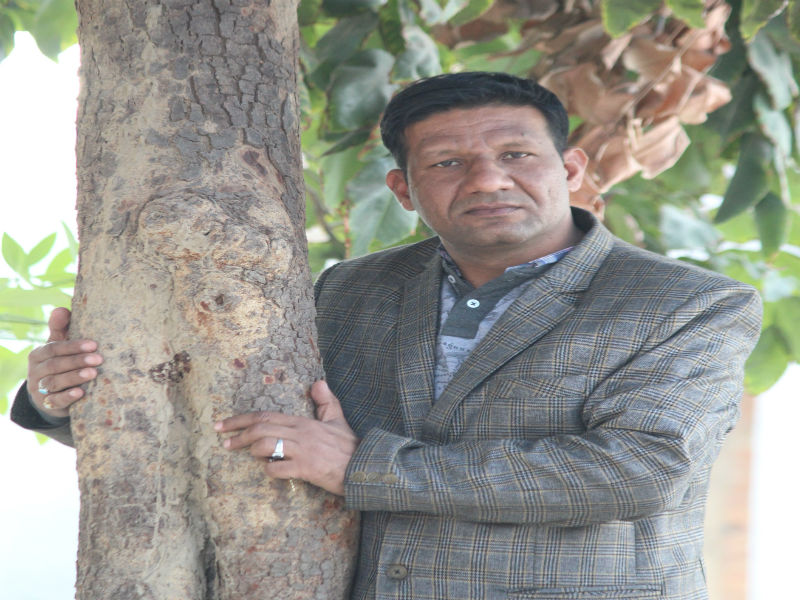 ਤਾਰ ਦਿੰਦਾ ਉਹ ਤਾਰਨ ਵਾਲਾ