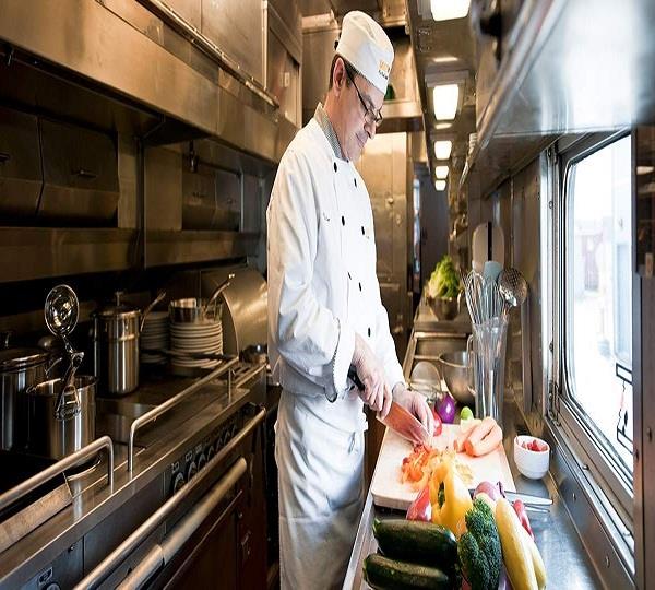 ਹੁਣ ਯਾਤਰੀ ਕਿਤੇ ਵੀ ਦੇਖ ਸਕਣਗੇ ਰੇਲਵੇ ਦੀਆਂ ਰਸੋਈਆਂ ਦੀ ਲਾਈਵ ਸਟ੍ਰੀਮਿੰਗ