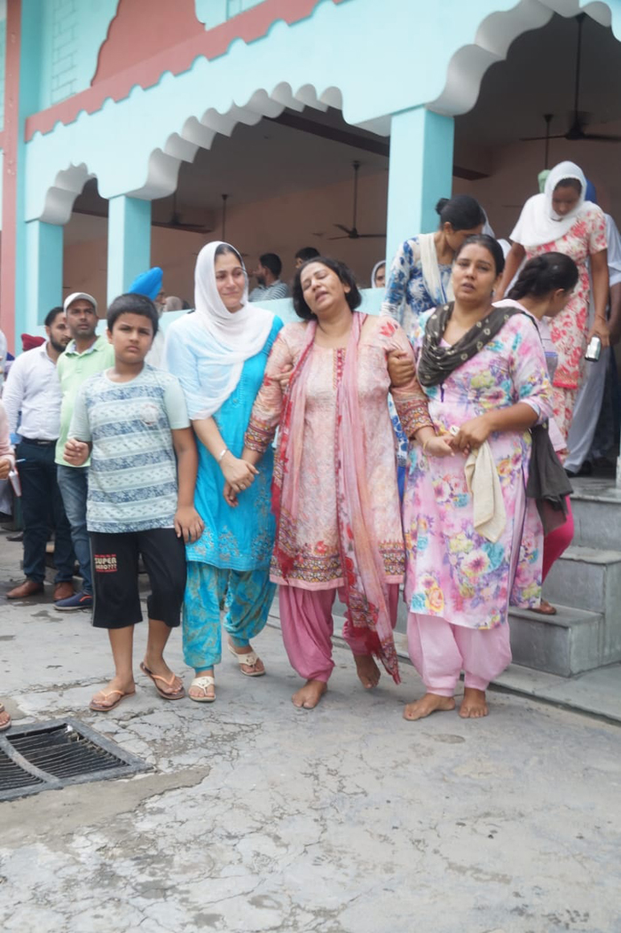 ਹਰ ਅੱਖ ਵਿਚ ਸਨ ਹੰਝੂ... ਜ਼ੁਬਾਨ ''ਤੇ ਇਕ ਹੀ ਗੱਲ ਯਾਰਾਂ ਦਾ ਯਾਰ ਸੀ ਸ਼ੇਰਗਿੱਲ