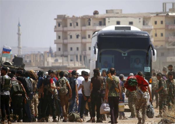 thousands evacuated syrian villages