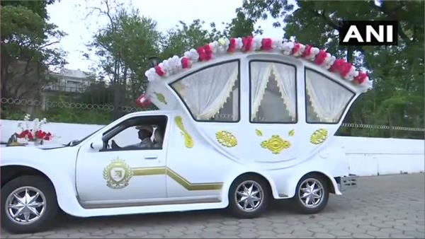 wedding planner design royals wedding car