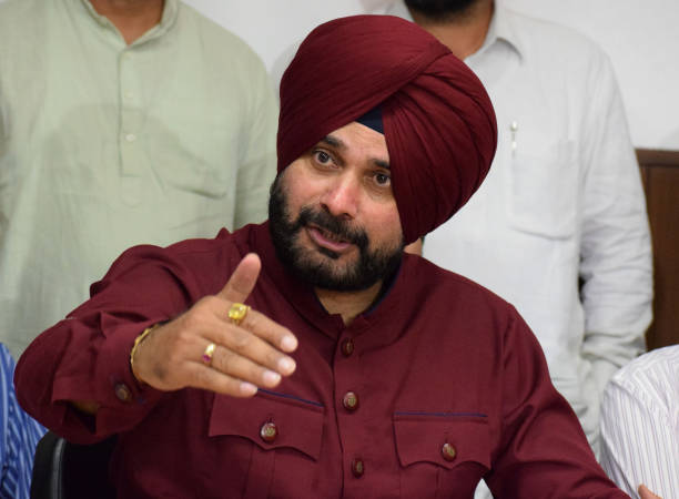 ਨਵਜੋਤ ਸਿੰਘ ਸਿੱਧੂ ਦੇ ਬਿਆਨ ਨਾਲ ਗਰਮਾਈ ਸੂਬੇ ਦੀ ਸਿਆਸਤ