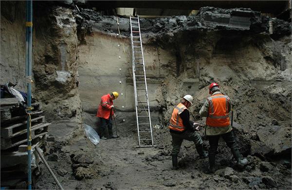 drained dutch canal reveals items dating back 120 000 years