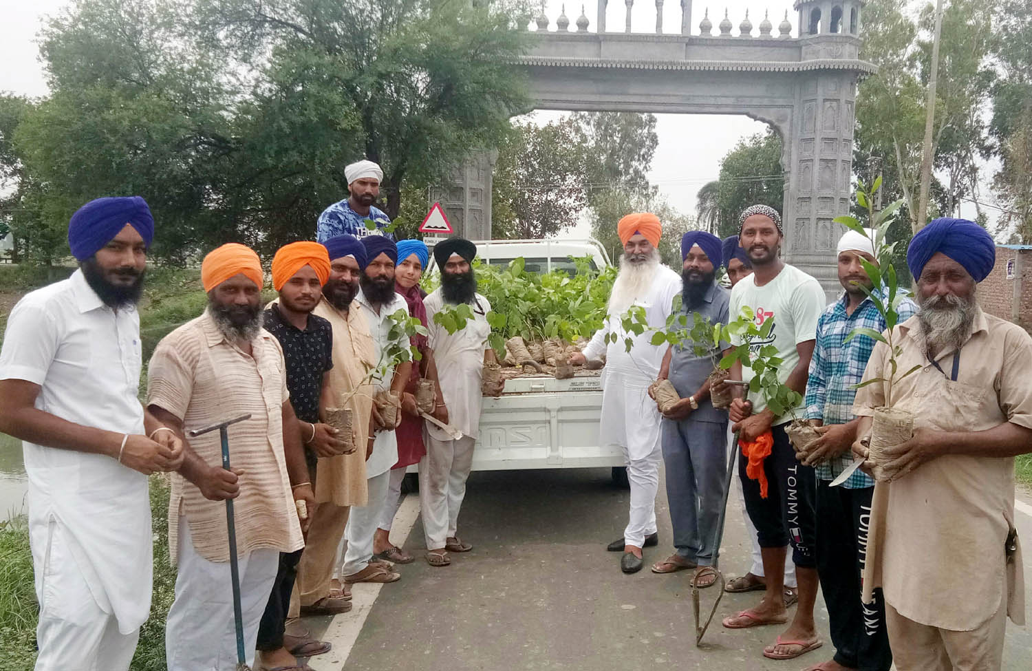 ਗੁਰਦੁਆਰਾ ਬੀੜ ਬਾਬਾ ਬੁੱਢਾ ਸਾਹਿਬ ਤੋਂ ਗੁਰਦੁਆਰਾ ਸੰਨ ਸਾਹਿਬ ਤੱਕ ਲਗਾਏ ਗਏ 5000 ਬੂਟੇ