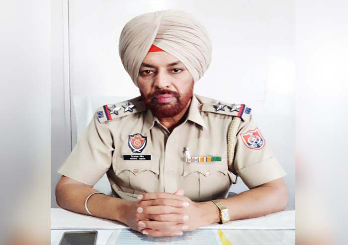 ਨਸ਼ਾ ਸਮੱਗਲਰਾਂ ਖਿਲਾਫ ਕਾਰਵਾਈ ''ਚ ਵਰਤੀ ਢਿੱਲ ਕਾਰਨ 2 ਥਾਣਾ ਮੁਖੀਆਂ ਸਣੇ 6 ਪੁਲਸ ਮੁਲਾਜ਼ਮ ਸਸਪੈਂਡ