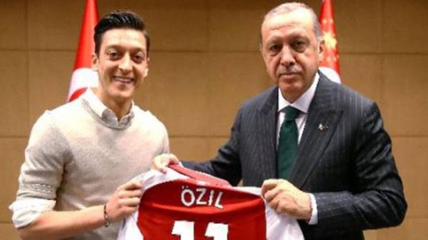 ਵਿਵਾਦ ਤੋਂ ਬਾਅਦ ਓਜਿਲ ਨੇ ਲਿਆ ਜਰਮਨੀ ਟੀਮ ਛੱਡਣ ਦਾ ਫੈਸਲਾ