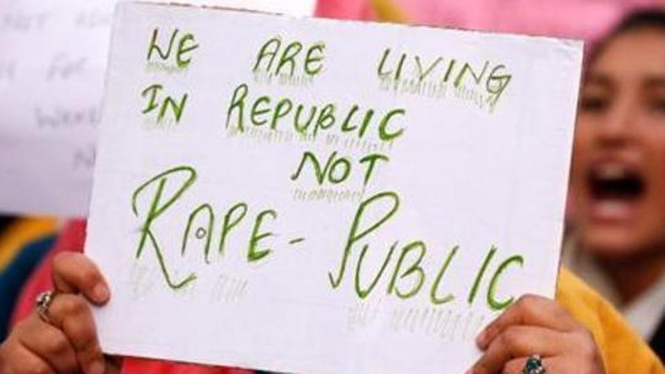 2014-16 ਵਿਚਾਲੇ ਭਾਰਤ ''ਚ ਦਰਜ ਕੀਤੇ ਗਏ ਬਲਾਤਕਾਰ ਦੇ 1 ਲੱਖ 10 ਹਜ਼ਾਰ ਤੋਂ ਜ਼ਿਆਦਾ ਮਾਮਲੇ