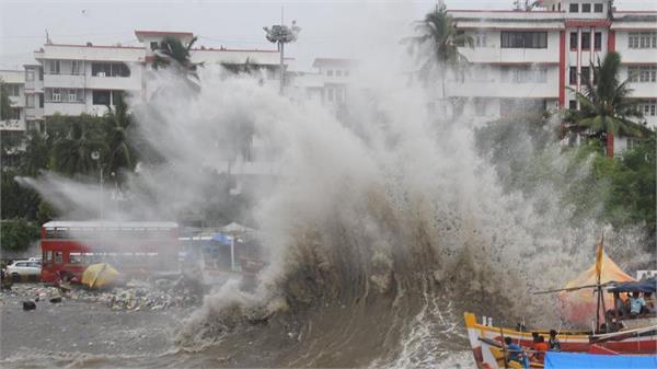 mumbai will see highest tide of the season on sunday