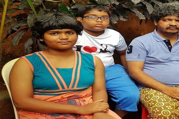 a fire in a building in mumbai  10 year old girl survived the survivor  s family