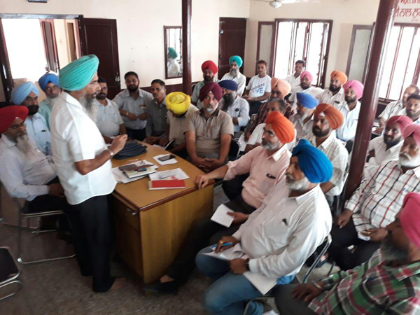 ਪੰਜਾਬ ਰਾਜ ਬਿਜਲੀ ਬੋਰਡ ਇੰਪਲਾਈਜ਼ ਫੈੱਡਰੇਸ਼ਨ ਏਟਕ ਨੇ ਵਜਾਇਆ ਸੰਘਰਸ਼ ਦਾ ਬਿਗੁਲ