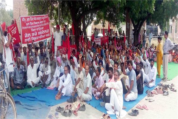 farmers unions protest
