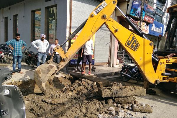 dangu road illegal occupation