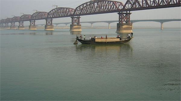 ganga drying up in summers due to groundwater depletion  study