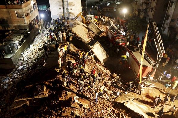 four storey building collapsed in ahmedabad