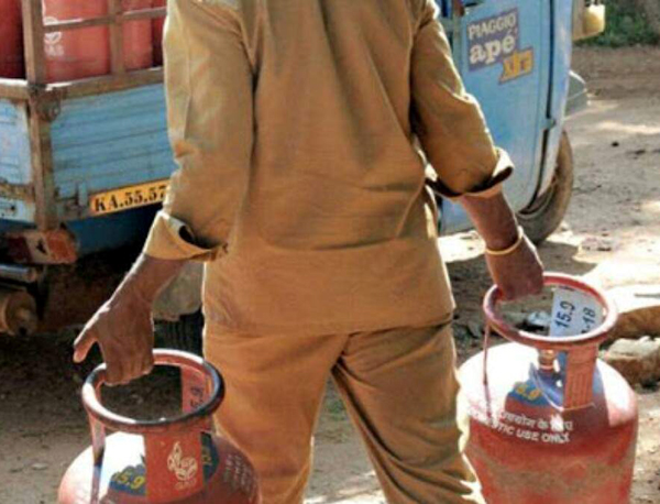 ਮੰਤਰੀ ਆਸ਼ੂ ਦੇ ਹੁਕਮਾਂ ’ਤੇ 47 ਗੈਸ ਏਜੰਸੀਆਂ ਦੀ ਹੋਈ ਜਾਂਚ