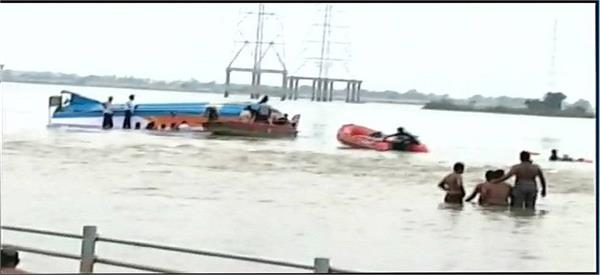 seven drown  one missing as fishing boat capsizes in west bengal