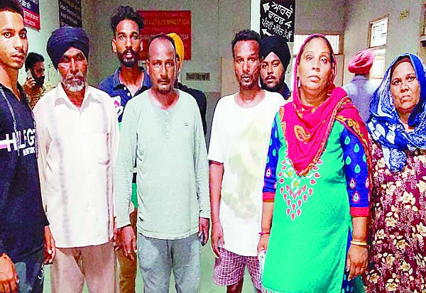 ਪੁਰਾਣੀ ਰੰਜਿਸ਼ ਕਾਰਨ 2 ਧਿਰਾਂ ਭਿਡ਼ੀਆਂ, 2  ਫੱਟੜ