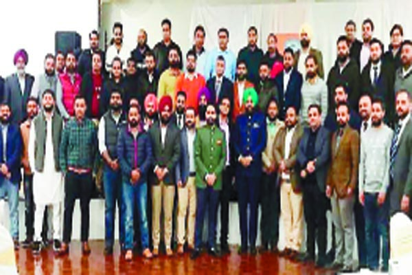 ਹਵਾਈ ਅੱਡਿਆਂ ’ਤੇ ਪ੍ਰਵਾਸੀਆਂ ਦੀ ਖੱਜਲ-ਖੁਆਰੀ ਰੋਕਣ ਲਈ ਯਤਨ ਕਰਾਂਗੇ : ਅੌਜਲਾ