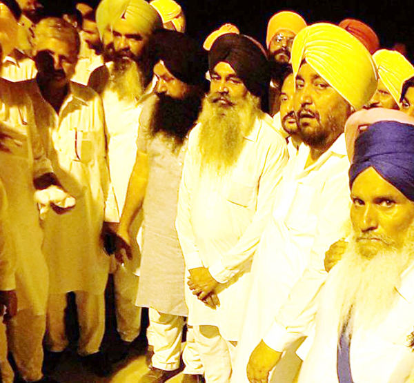 ਰਜਿੰਦਰ ਸਿੱਧੂ ਮਾਮਲਾ : ਸਰੂਪ ਸਿੰਗਲਾ ਕਸੂਤੇ ਫਸੇ ਕਾਂਗਰਸ ਮਿਲੇ ਮੁੱਦੇ ਨੂੰ ਭਖਾਉਣ ਲੱਗੀ