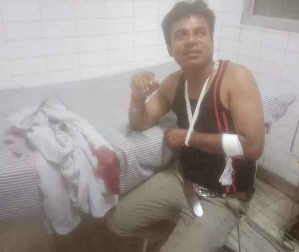 motorcycle riders looted the distributor