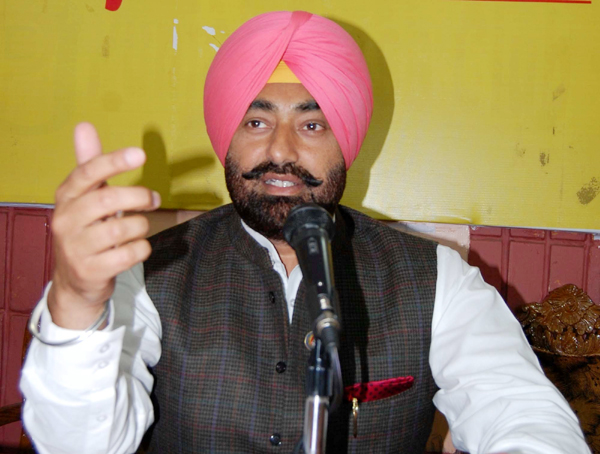 ਖਹਿਰਾ ਲਈ ਮੁਸੀਬਤ ਖੜ੍ਹੀ ਕਰ ਸਕਦੈ ਸ਼ਬਦ ''ਭਾਬੀ''!