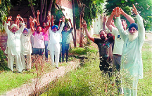 ਨਹਿਰੀ ਵਿਭਾਗ ਦੀ ਲਾਪ੍ਰਵਾਹੀ, ਪਾਣੀ ਦੀ ਬੂੰਦ-ਬੂੰਦ ਨੂੰ ਤਰਸੇ ਕਿਸਾਨ!