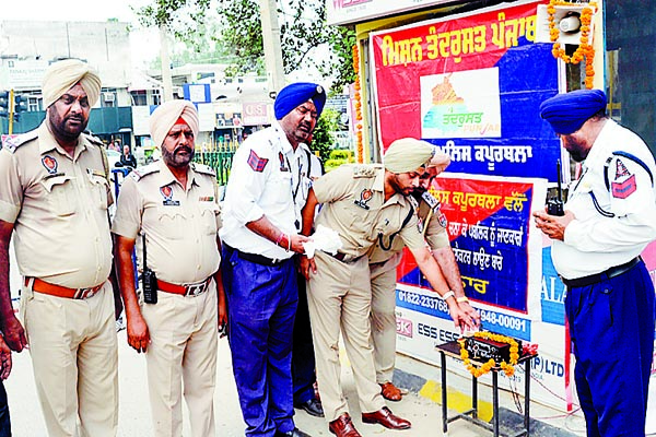 ‘ਵਾਹਨ ਚਾਲਕ ਟ੍ਰੈਫਿਕ ਨਿਯਮਾਂ ਦੀ ਪਾਲਣਾ ਕਰਨ’