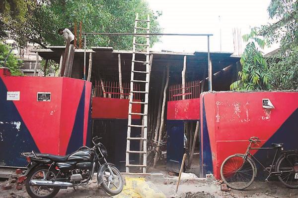 construction of daresi with shopkeepers