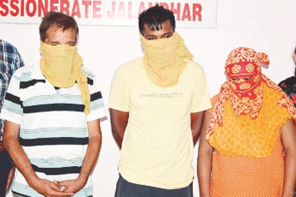 heroin smuggling arrested