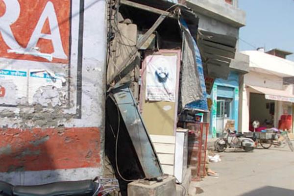 clean india campaign public toilets