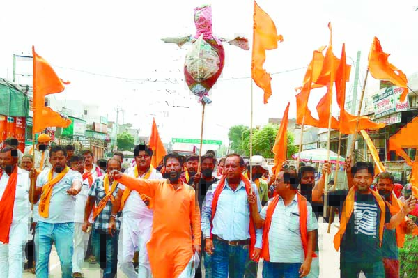 ਪੁਤਲਾ ਫੂਕਣ ''ਤੇ ਖਾਲਿਸਤਾਨ ਸਮਰਥਕ ਤੇ ਹਿੰਦੂ ਸ਼ਿਵ ਸੈਨਾ ਆਹਮੋ-ਸਾਹਮਣੇ