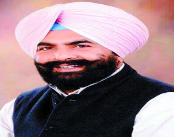 ਰਾਸ਼ਟਰ ਹਿੱਤਾਂ ਨੂੰ ਨਜ਼ਰਅੰਦਾਜ਼ ਕਰ ਕੇ ਪਾਕਿ ਗਏ ਨਵਜੋਤ ਸਿੱਧੂ ਦੀ ਖੁਦਗਰਜ਼ੀ ਜੱਗ ਜ਼ਾਹਿਰ ਹੋਈ : ਬੁੱਟਰ