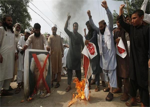 pakistan  cartoon competition