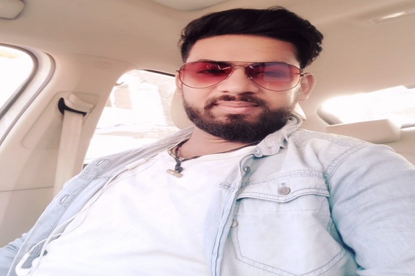 ਹੁਸ਼ਿਆਰਪੁਰ : ਸੜਕ ਹਾਦਸੇ 'ਚ ਇਕ ਨੌਜਵਾਨ ਦੀ ਮੌਤ, 3 ਜ਼ਖਮੀ (ਤਸਵੀਰਾਂ)