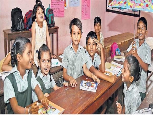 schools closed after floods in kerala