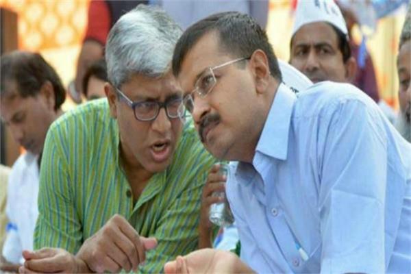 ashutosh big attack on kejriwal