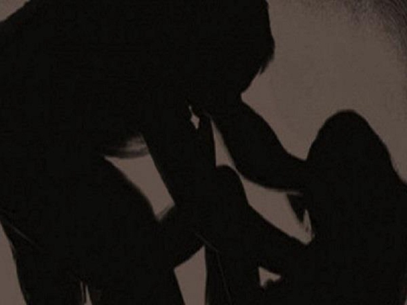 2 ਨਾਬਾਲਗ ਸਕੀਆਂ ਭੈਣਾਂ ਨਾਲ ਅਧੇੜ ਵਿਅਕਤੀ ਨੇ ਕੀਤਾ ਕੁਕਰਮ