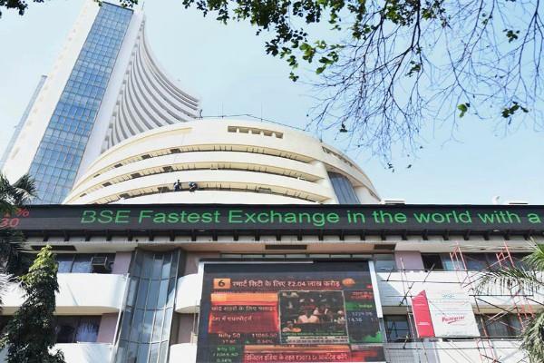 the sensex fell 188 points and the nifty closed at 11 385