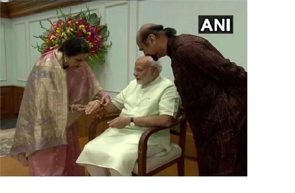pm modi s rakhi sister mohsin shaikh