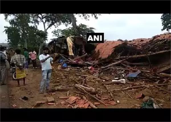 chhindwaras uncontrolled truck 6 dead