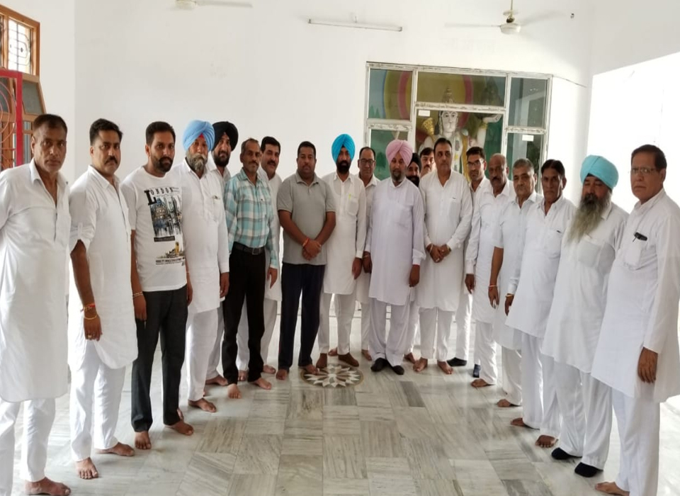 ਸਰਕਾਰ ਖਿਲਾਫ ਡਟੇ ਆੜਤੀਏ, ਅਨਾਜ ਮੰਡੀ ਬੰਦ ਰੱਖ ਰੋਸ ਦਾ ਕੀਤਾ ਪ੍ਰਗਟਾਵਾ