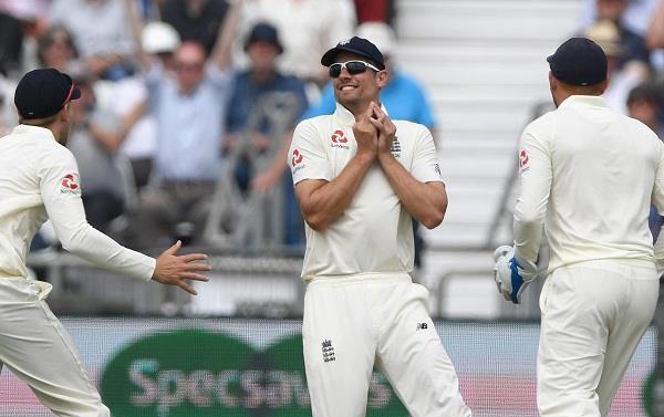 raina  s catchy catch caught by cook in 0 493 seconds  video 