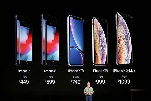 apple launches iphone xs and iphone xs max