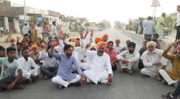ਕਾਂਗਰਸ ਤੇ ‘ਆਪ’ ਵਰਕਰਾਂ ਵਿਚਕਾਰ ਝਡ਼ਪ, ਚੱਲੀ ਗੋਲੀ