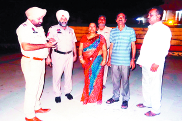 ਲੁਟੇਰੇ ਇਕ ਔਰਤ ਦੀ ਚੇਨ ਖੋਹ ਕੇ ਫਰਾਰ