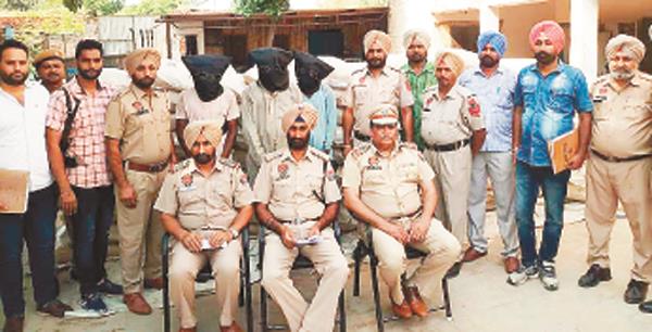 3 arrests  including 154 bags of stolen