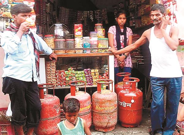 domestic gas black market under the grocery store