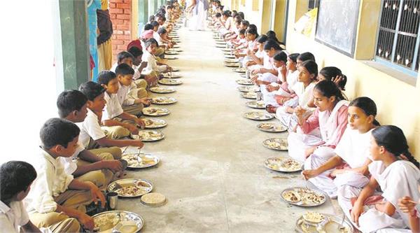 morning breakfast students  government schools