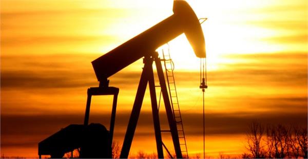 brent crude is close to   77 5  slower in gold